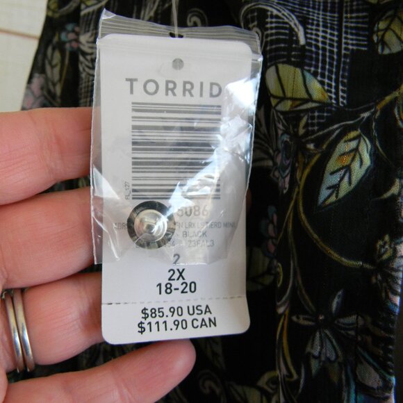 Torrid Women Dress 2 Black Floral Mini Lurex Chiffon Tiered Ruffle Scoop NWT - Picture 4 of 4